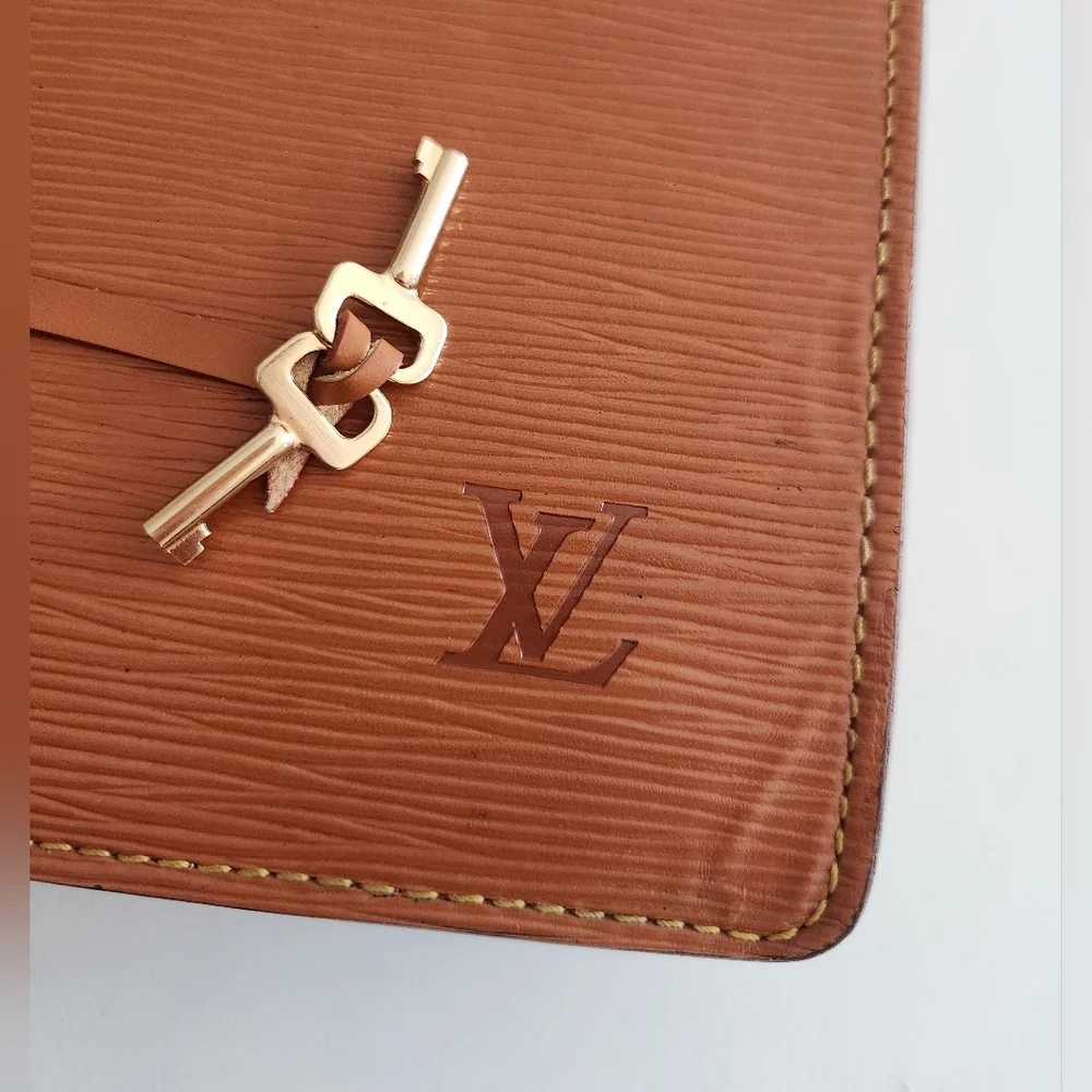 LV Serviette Conseiller Epi Briefcase.Excellent Condition..Minor Callouts! - Picture 16 of 16